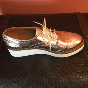 ALDO GOLD LACE UP WEDGE LOAFERS